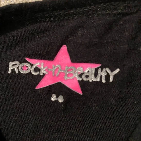 ⭐️HP⭐️Rock-n-Beauty x Random Hearts - Picture 3 of 6